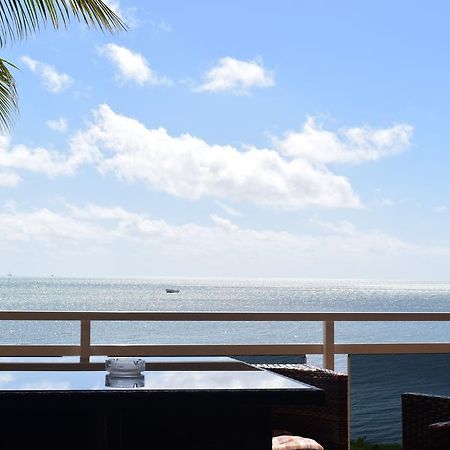Baywatch Apartment Ла Гулет Екстериор снимка