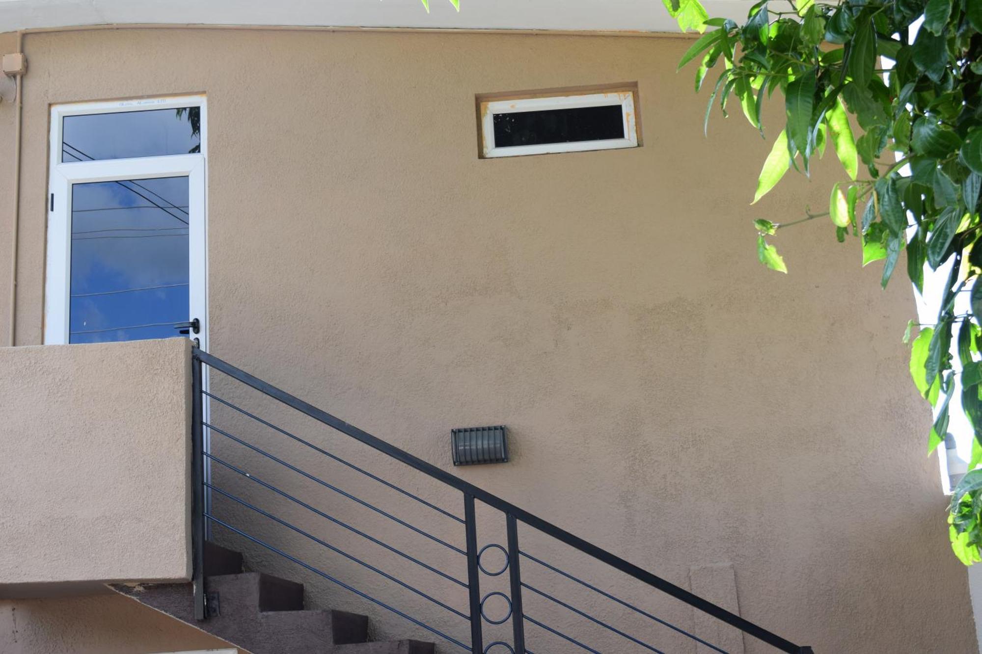 Baywatch Apartment Ла Гулет Екстериор снимка