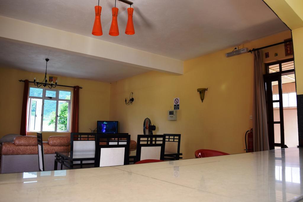 Baywatch Apartment Ла Гулет Екстериор снимка