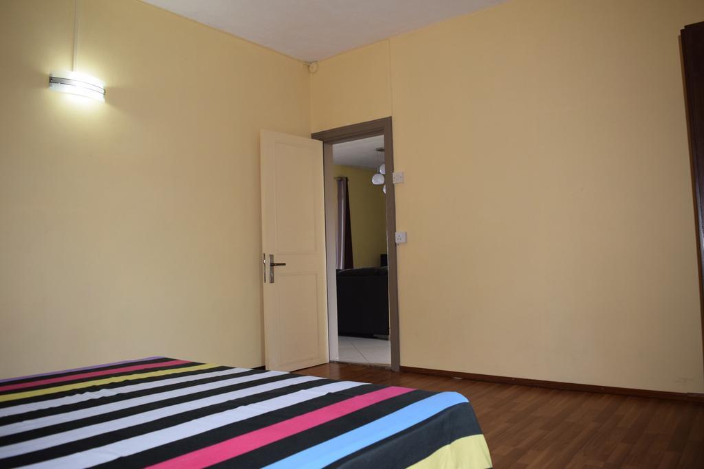 Baywatch Apartment Ла Гулет Екстериор снимка