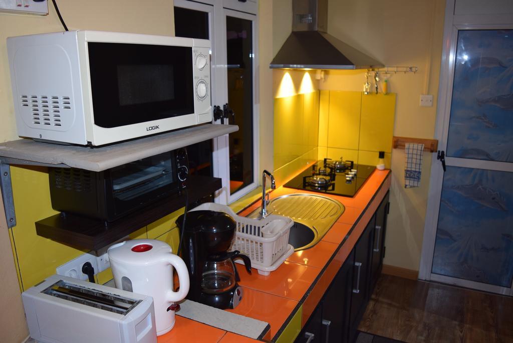 Baywatch Apartment Ла Гулет Екстериор снимка