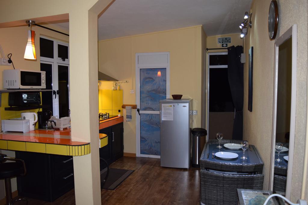 Baywatch Apartment Ла Гулет Екстериор снимка